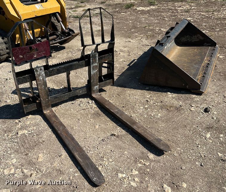 image for item DQ2208 2018 Caterpillar 259D  tracked skid steer loader