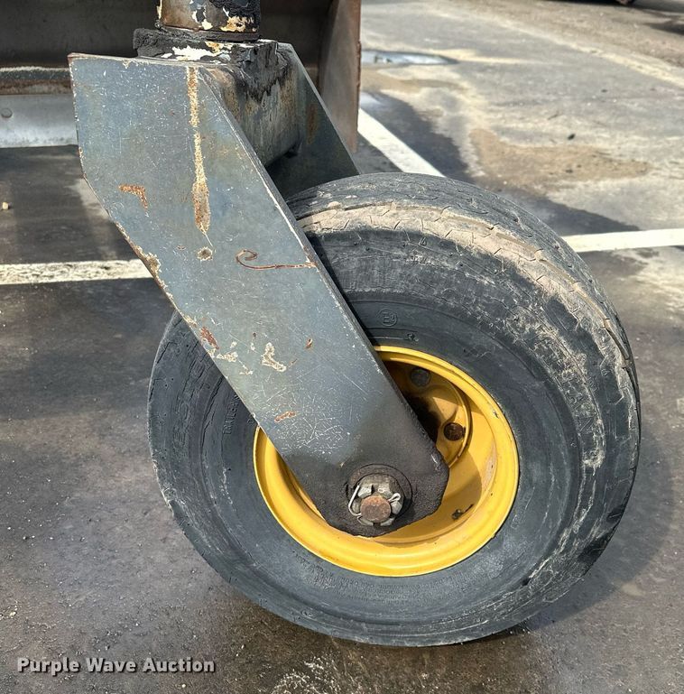 image for item DQ7369 Great-Errr skid steer grader