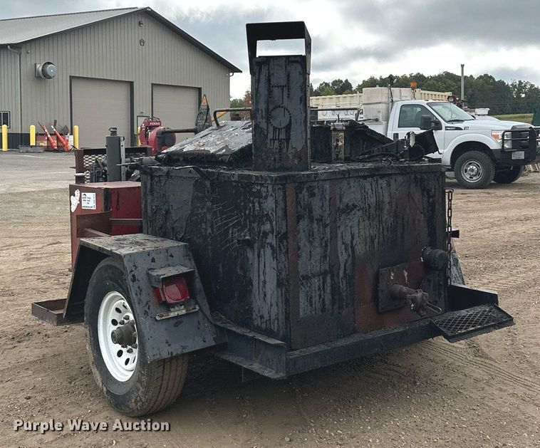 image for item DQ7370 2000 Cimline 275 melter applicator