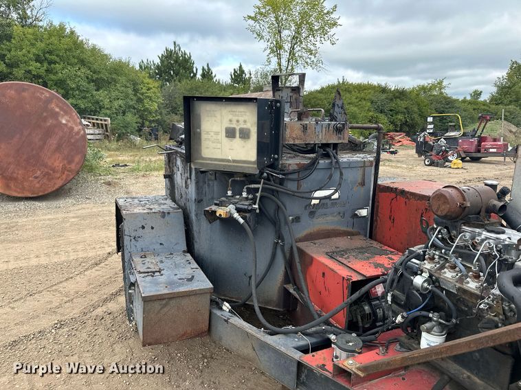 image for item DQ7370 2000 Cimline 275 melter applicator