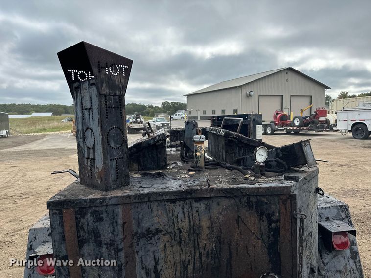 image for item DQ7370 2000 Cimline 275 melter applicator