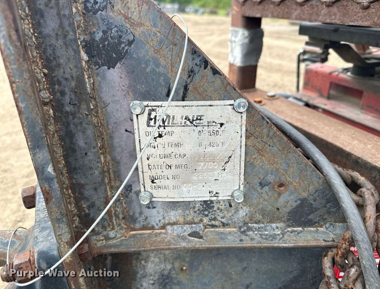 image for item DQ7370 2000 Cimline 275 melter applicator