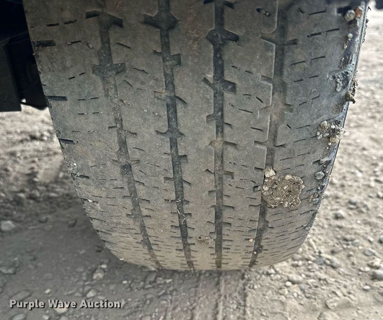 image for item DQ7370 2000 Cimline 275 melter applicator