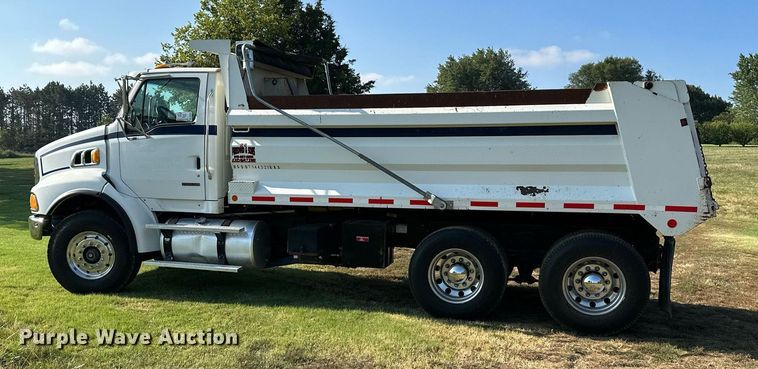 image for item DS2294 2008 Sterling LT9500  dump truck