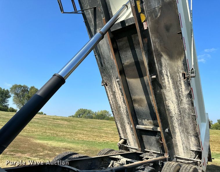 image for item DS2294 2008 Sterling LT9500  dump truck