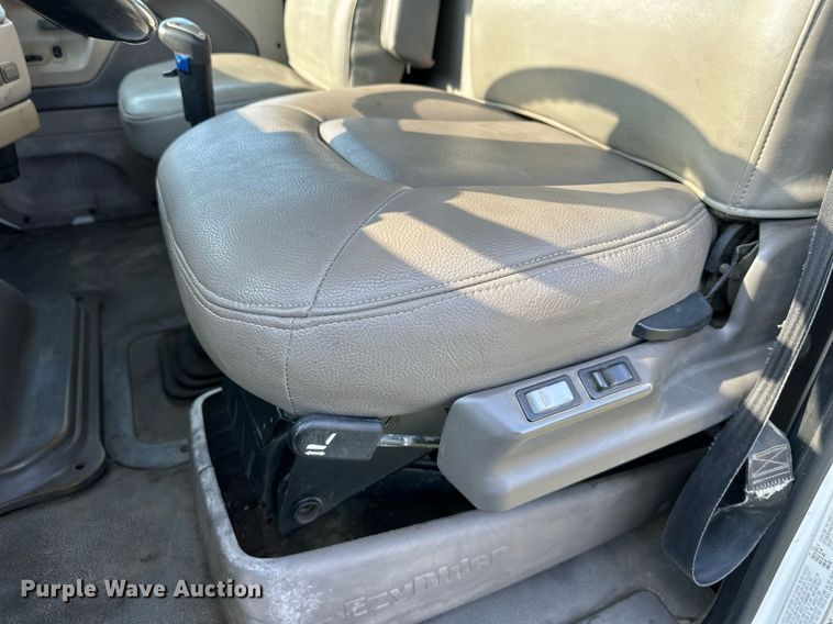 image for item DS2294 2008 Sterling LT9500  dump truck