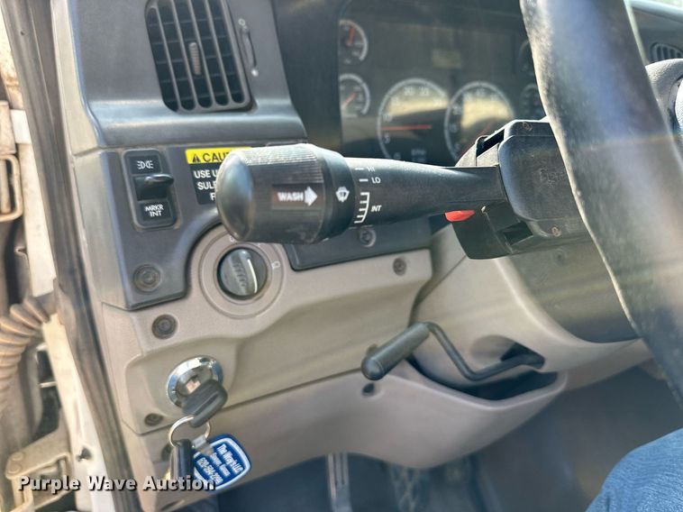 image for item DS2294 2008 Sterling LT9500  dump truck