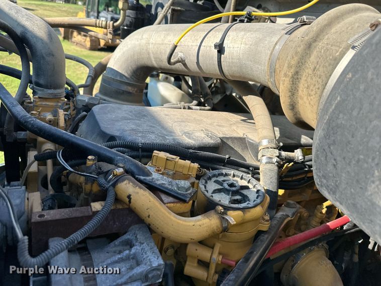 image for item DS2294 2008 Sterling LT9500  dump truck