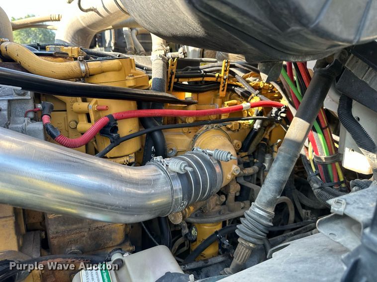 image for item DS2294 2008 Sterling LT9500  dump truck