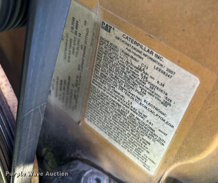 image for item DS2294 2008 Sterling LT9500  dump truck