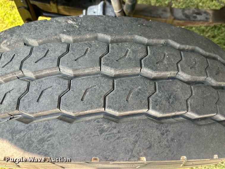 image for item DS2294 2008 Sterling LT9500  dump truck