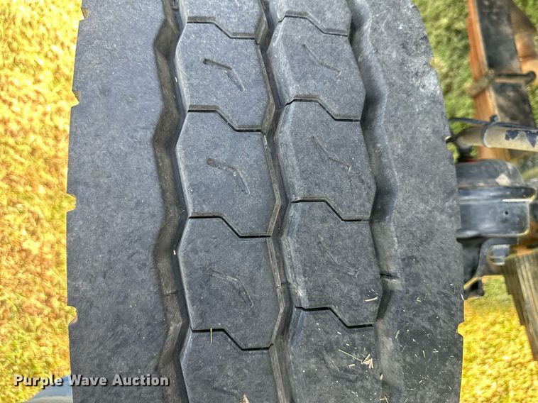 image for item DS2294 2008 Sterling LT9500  dump truck