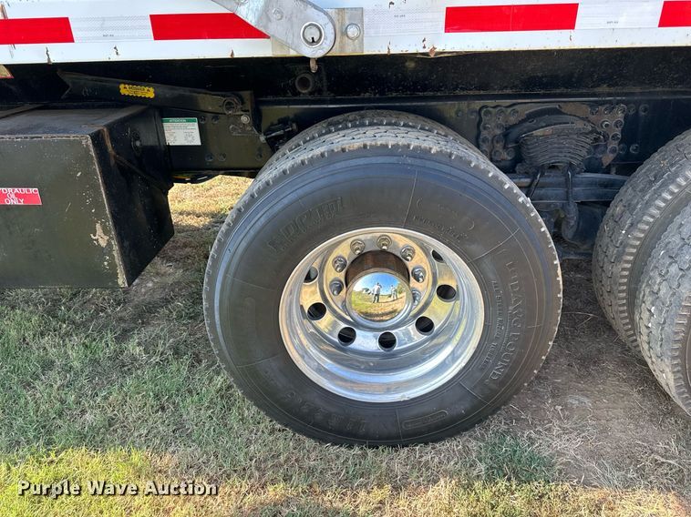 image for item DS2294 2008 Sterling LT9500  dump truck