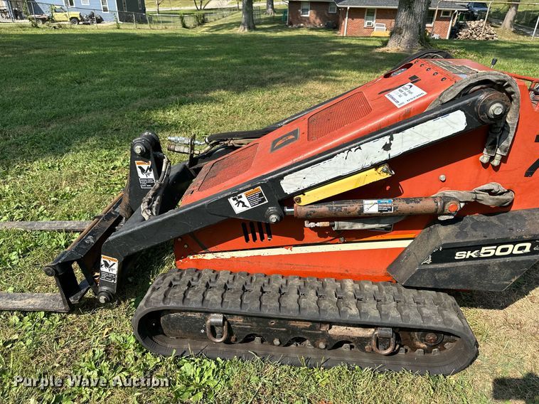 image for item DS2306 2004 Ditch Witch SK500  compact utility loader