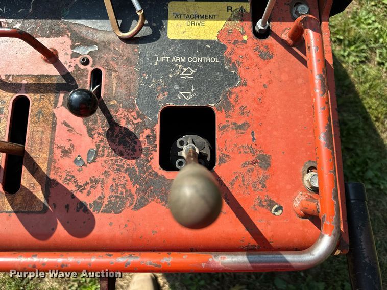 image for item DS2306 2004 Ditch Witch SK500  compact utility loader