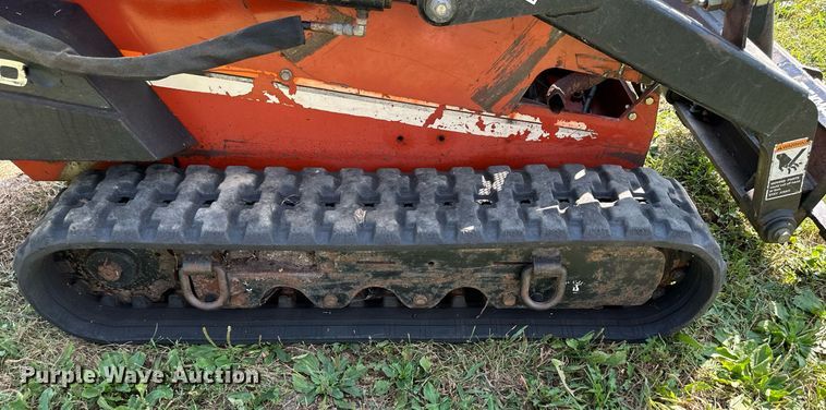 image for item DS2306 2004 Ditch Witch SK500  compact utility loader