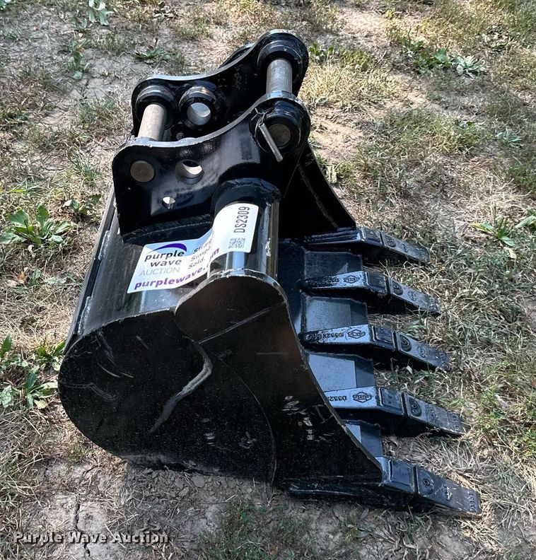 image for item DS2309 Kubota  excavator bucket