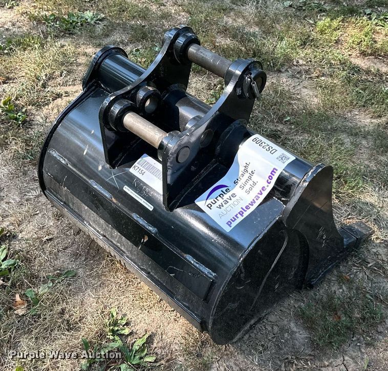 image for item DS2309 Kubota  excavator bucket