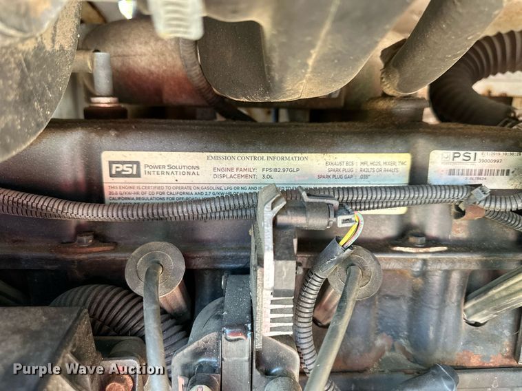 image for item DS2310 2015 Bandit 200UC  wood chipper