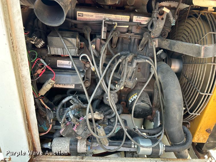 image for item DS2310 2015 Bandit 200UC  wood chipper