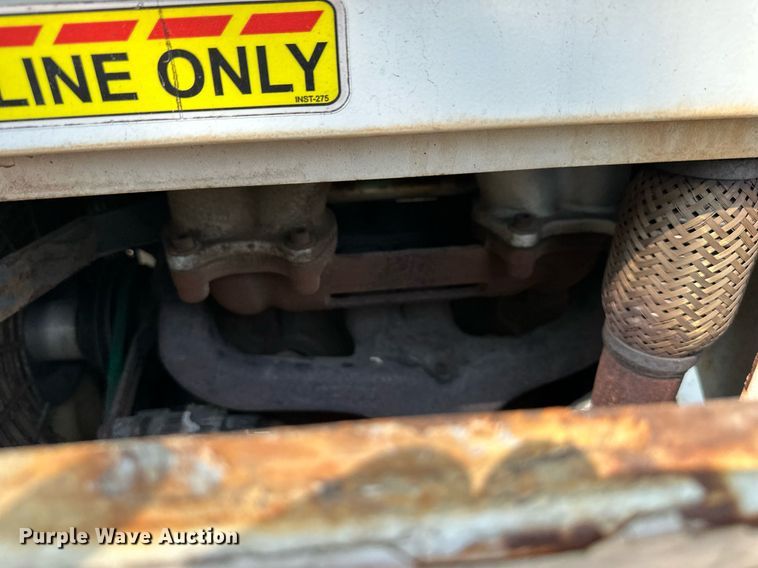 image for item DS2310 2015 Bandit 200UC  wood chipper