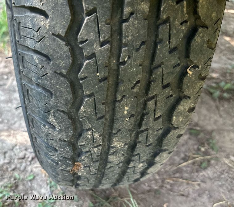 image for item DS2310 2015 Bandit 200UC  wood chipper