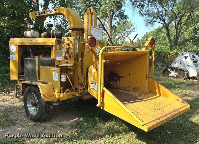 image for item DS2311 1999 Bandit 150  wood chipper
