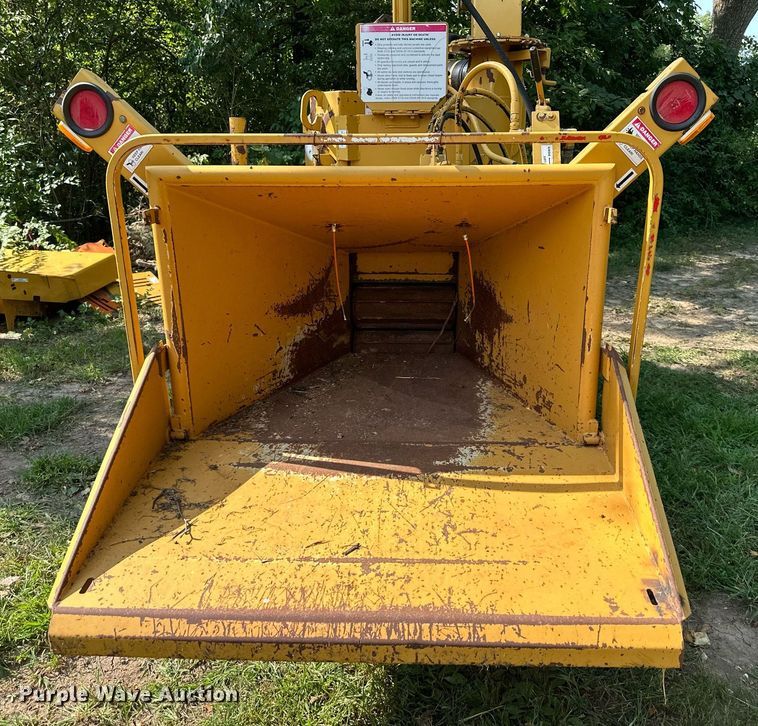 image for item DS2311 1999 Bandit 150  wood chipper