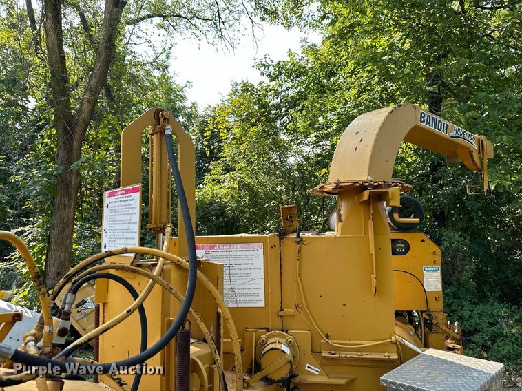 image for item DS2311 1999 Bandit 150  wood chipper