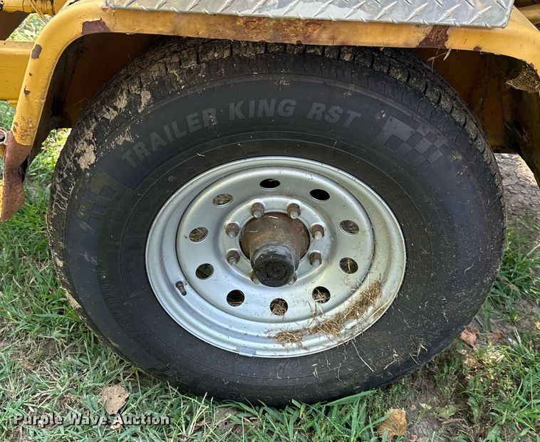 image for item DS2311 1999 Bandit 150  wood chipper