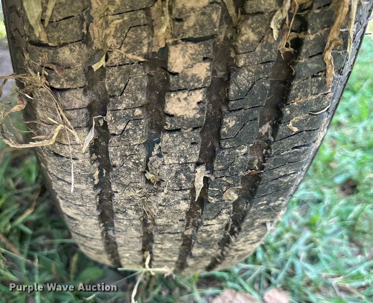 image for item DS2311 1999 Bandit 150  wood chipper