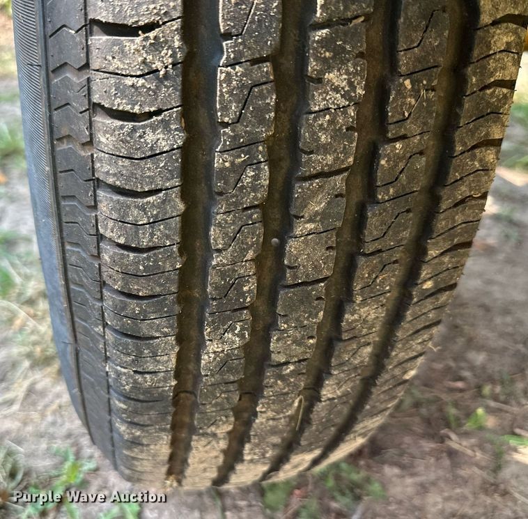 image for item DS2311 1999 Bandit 150  wood chipper