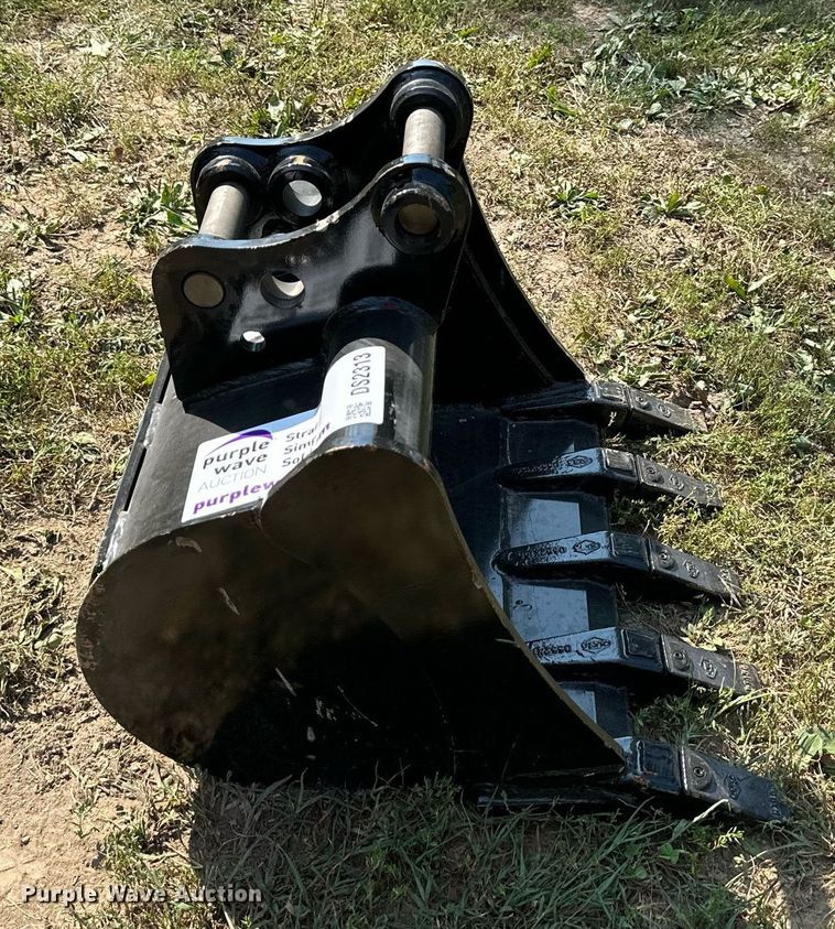 image for item DS2313 Kubota  excavator bucket