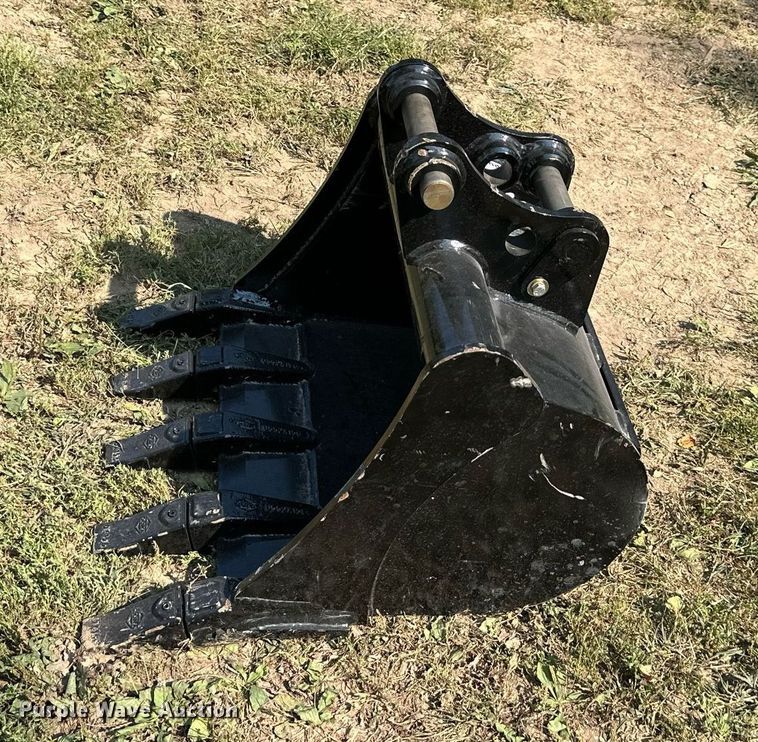 image for item DS2313 Kubota  excavator bucket