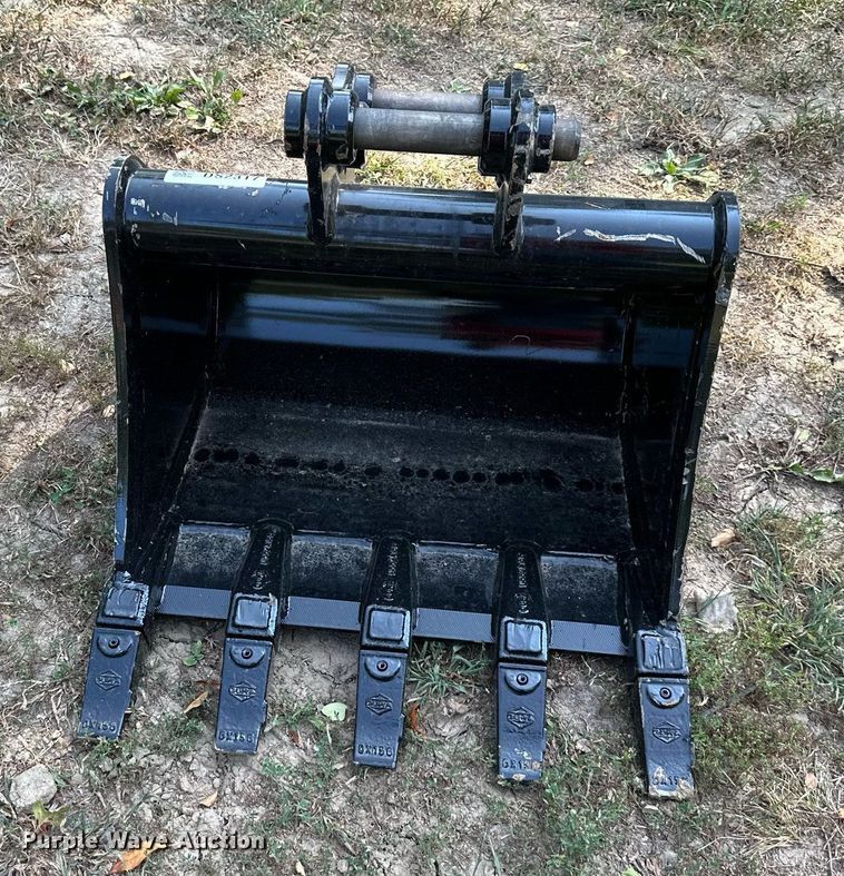 image for item DS2317 Kubota  excavator bucket