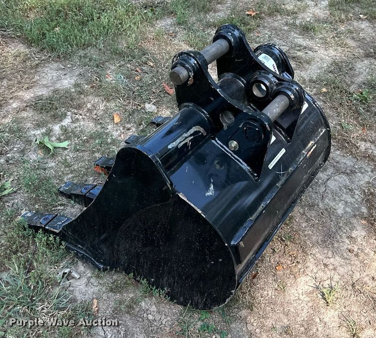 image for item DS2317 Kubota  excavator bucket