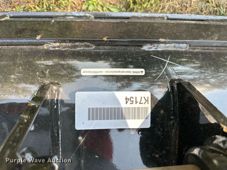 image for item DS2319 Kubota  excavator bucket