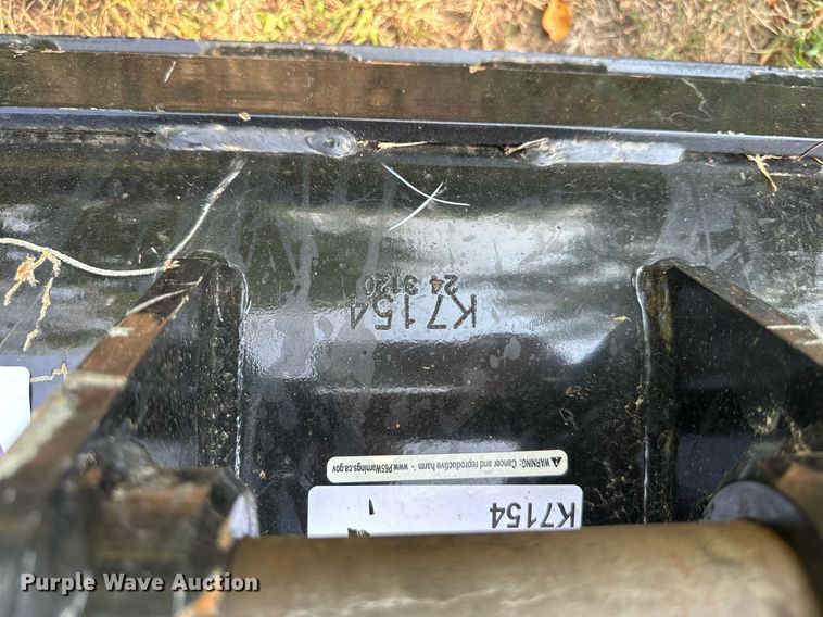 image for item DS2320 Kubota  excavator bucket