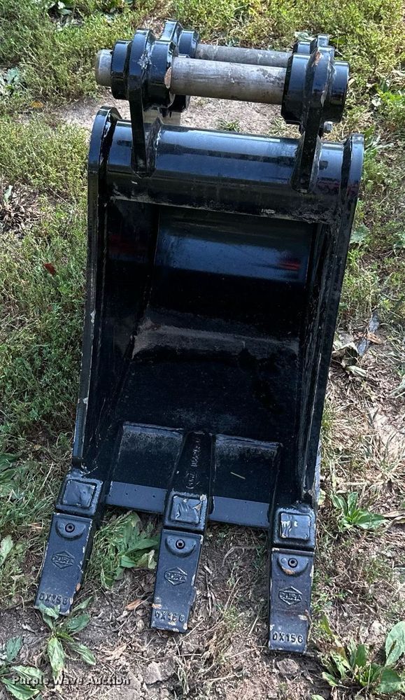 image for item DS2322 Kubota  excavator bucket