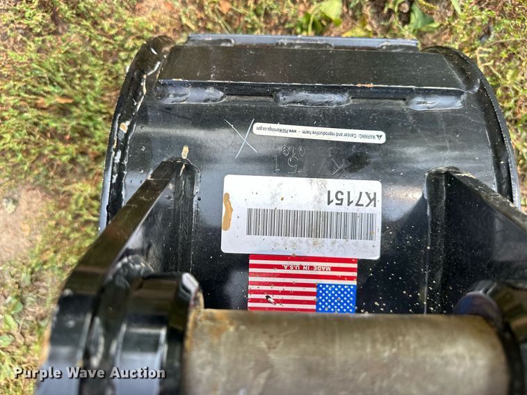 image for item DS2322 Kubota  excavator bucket