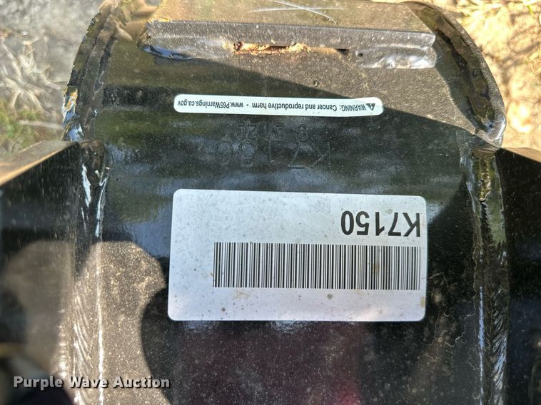 image for item DS2323 Kubota  excavator bucket