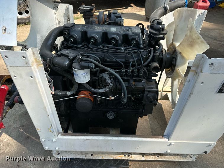 image for item DS2328 Kubota V3300-DI-T-ES02  engine