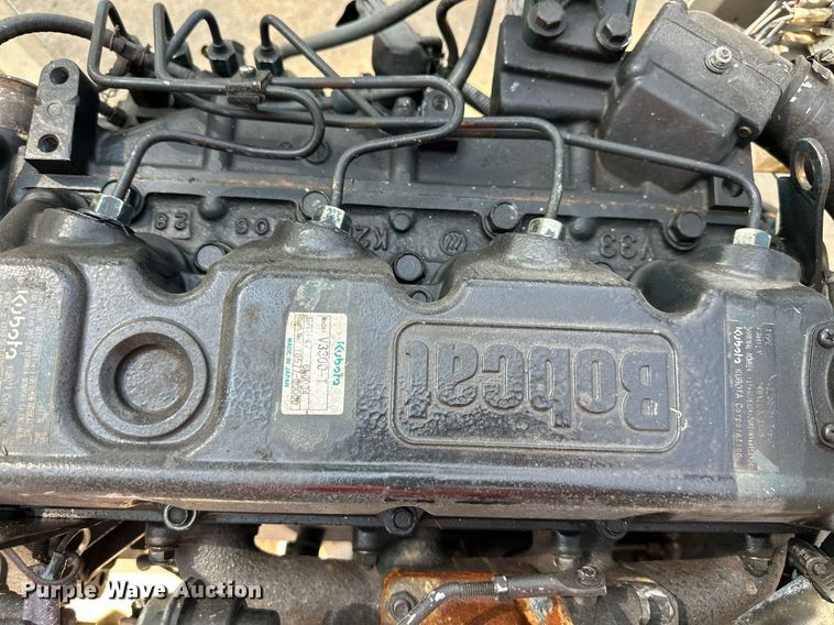 image for item DS2328 Kubota V3300-DI-T-ES02  engine