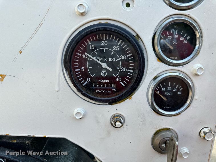 image for item DS2328 Kubota V3300-DI-T-ES02  engine