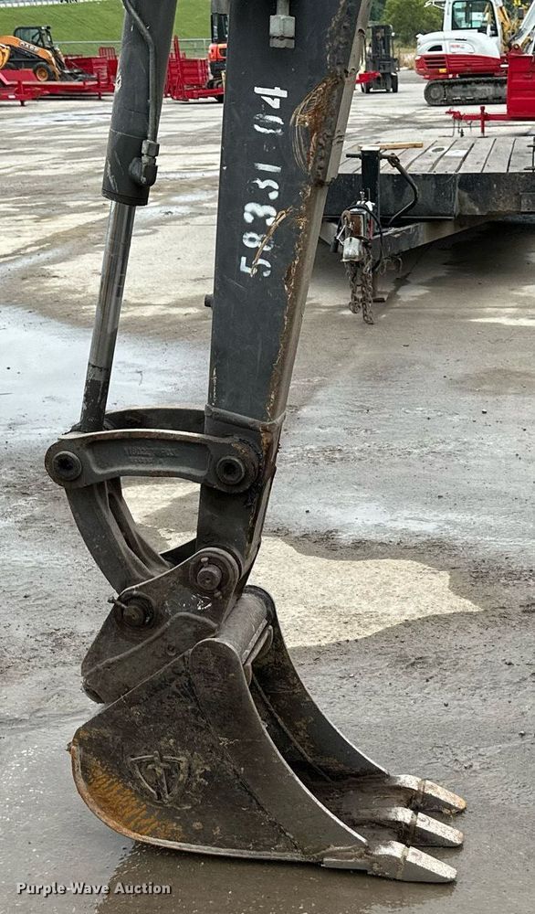 image for item DS2332 2011 Volvo ECR38  mini excavator