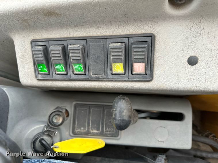 image for item DS2332 2011 Volvo ECR38  mini excavator