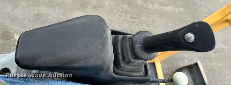 image for item DS2332 2011 Volvo ECR38  mini excavator