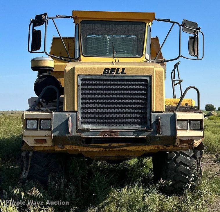 image for item DS2340 1998 Bell B40B  haul truck