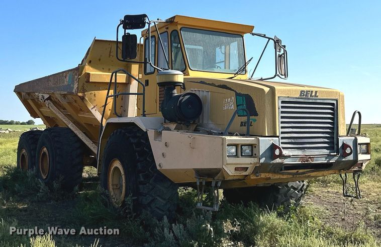 image for item DS2340 1998 Bell B40B  haul truck