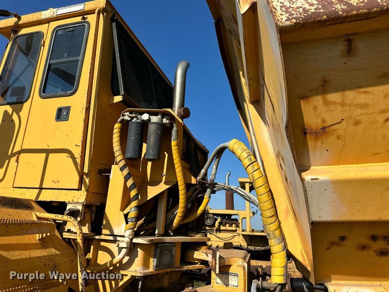 image for item DS2340 1998 Bell B40B  haul truck